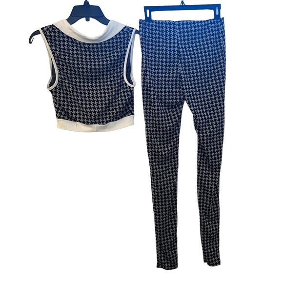 Black & Grey ‘Clueless Collar Two Piece Leggings Set - Picture 11 of 13